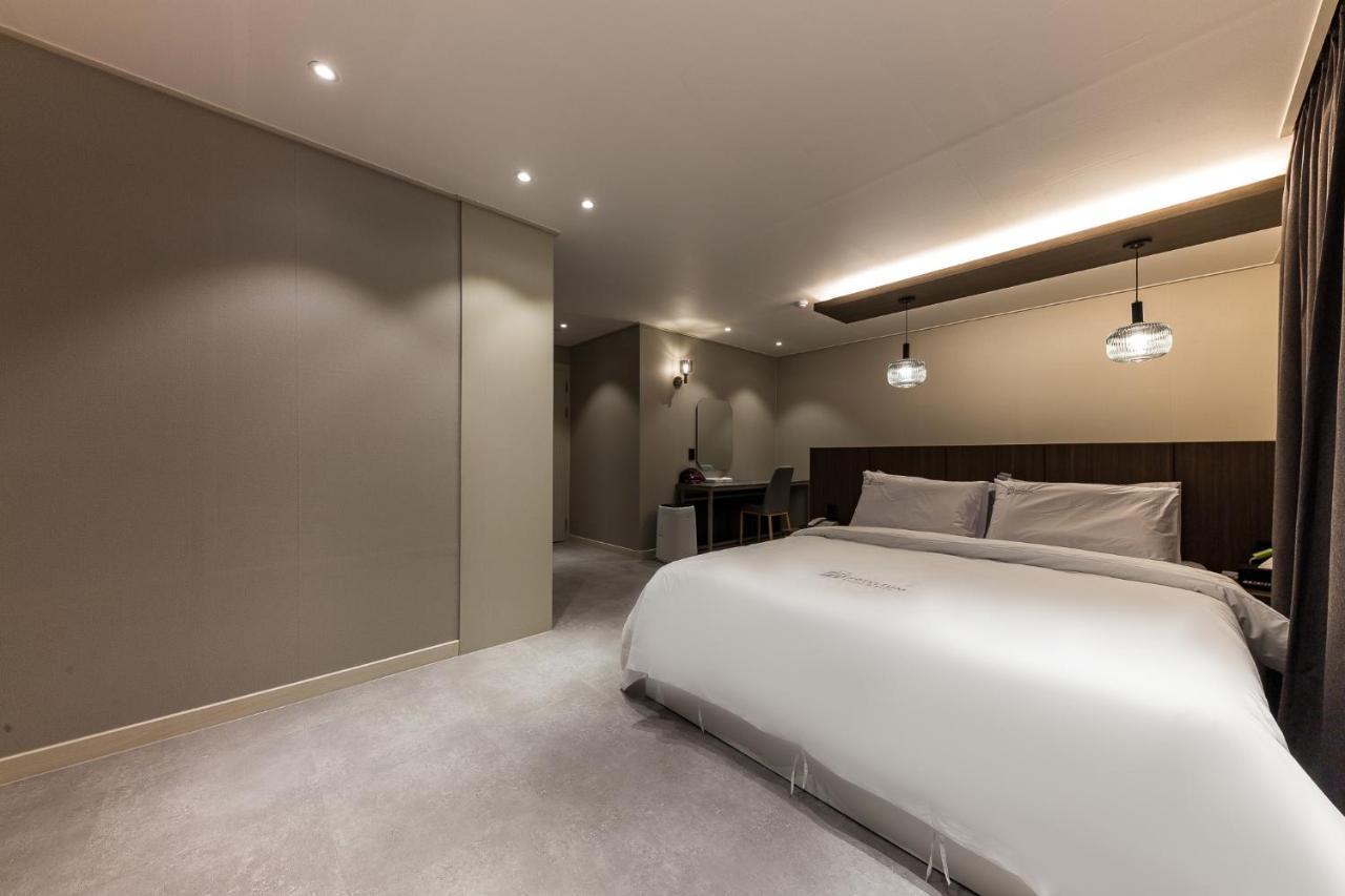 צ'אונן Hotel Lium מראה חיצוני תמונה