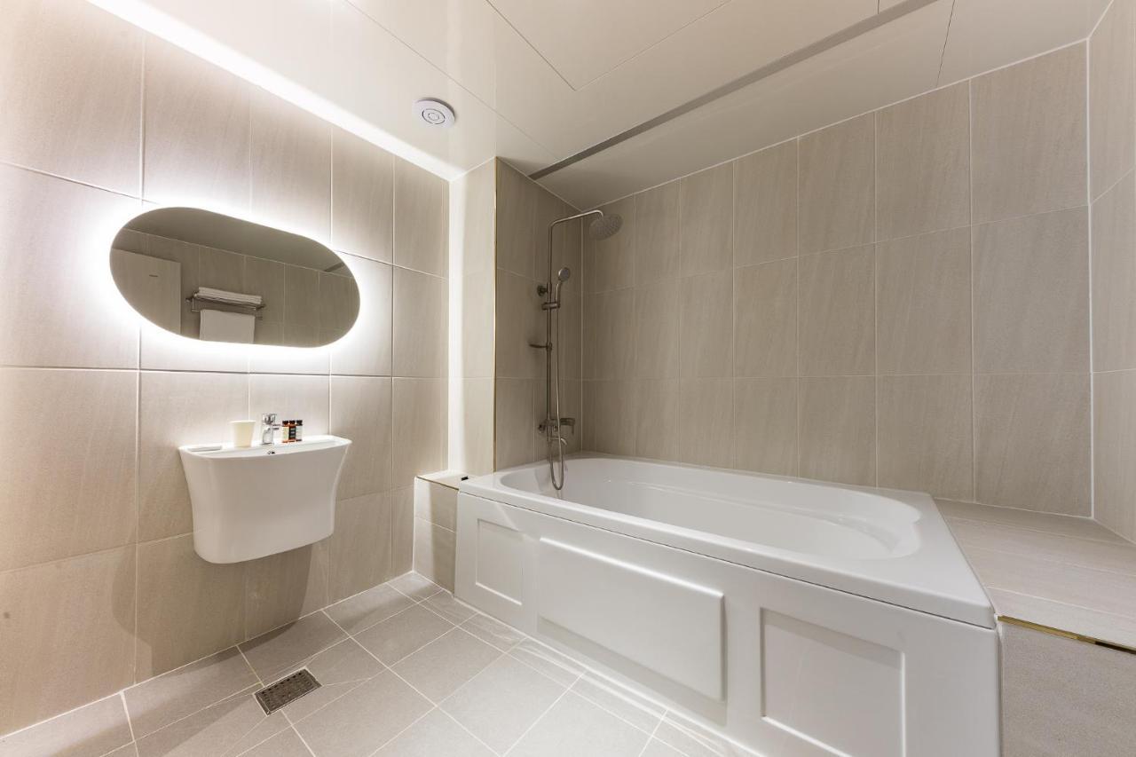 צ'אונן Hotel Lium מראה חיצוני תמונה
