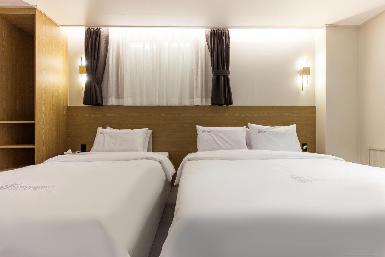 צ'אונן Hotel Lium מראה חיצוני תמונה